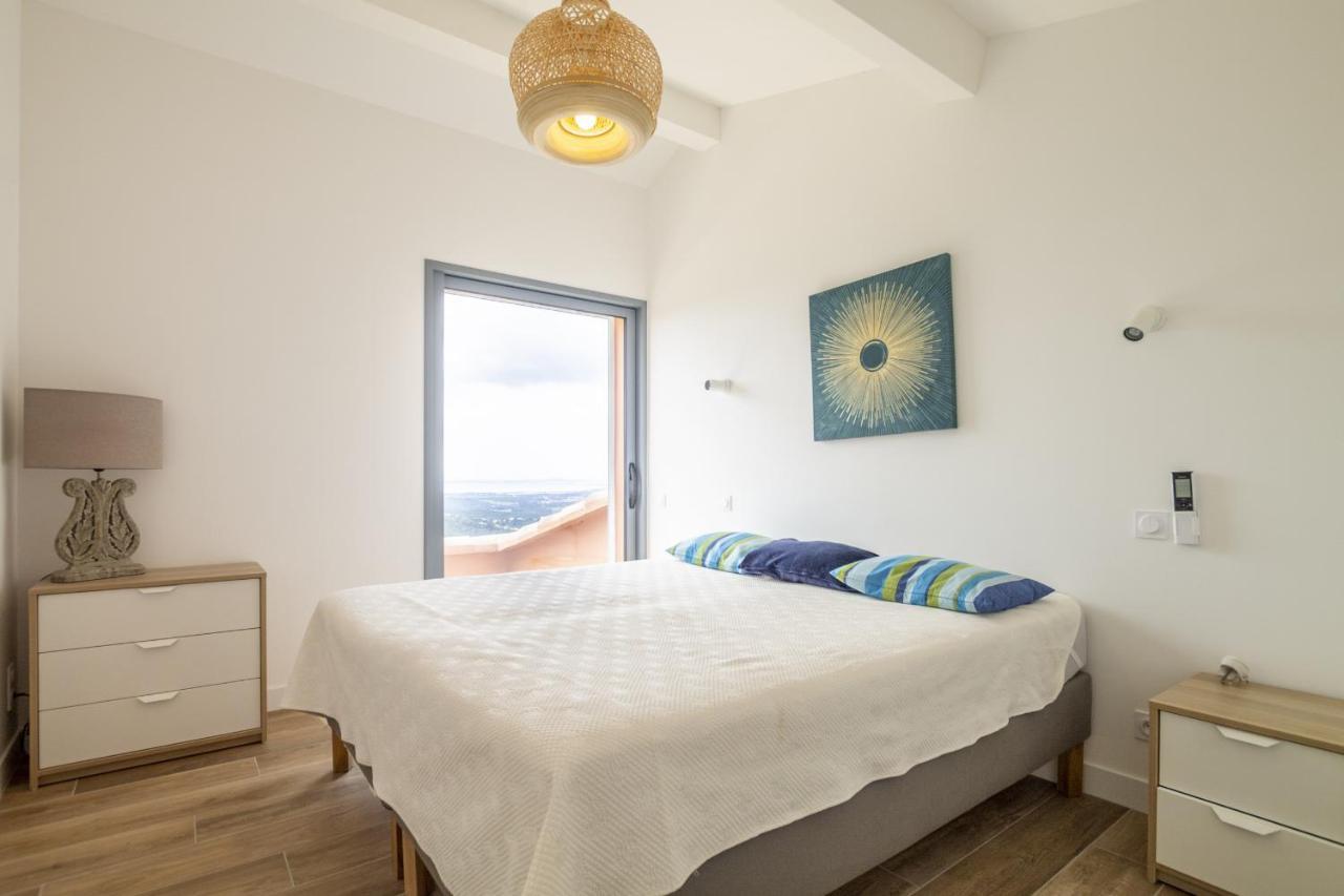 Riad La Londe מראה חיצוני תמונה