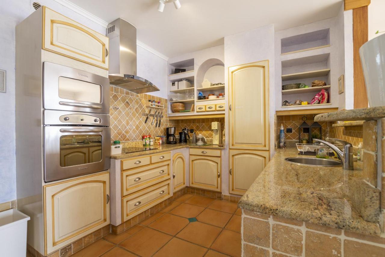 Riad La Londe מראה חיצוני תמונה